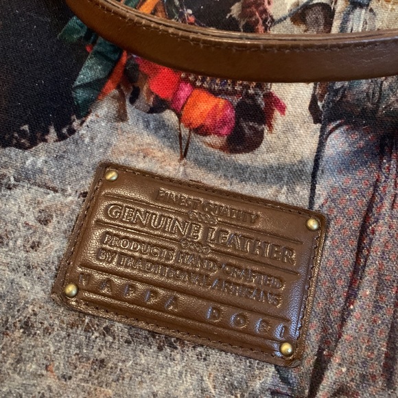 India photography tote bag with brown leather accents - Picture 9 of 16